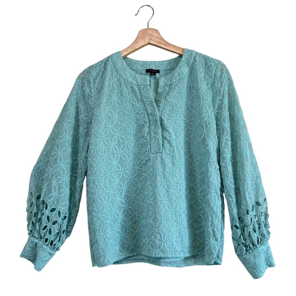 Petite Ann Taylor Size M Shirt Aqua Embroidered Balloon Sleeve Seafoam Green